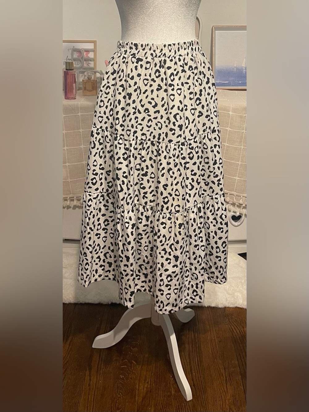 Black & White Dalmatian  casual chic Print Tiered Midi Skirt size M - Picture 8 of 14